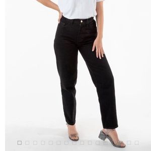 Los Ángeles Apparel Women’s Relaxed Jeans in Black